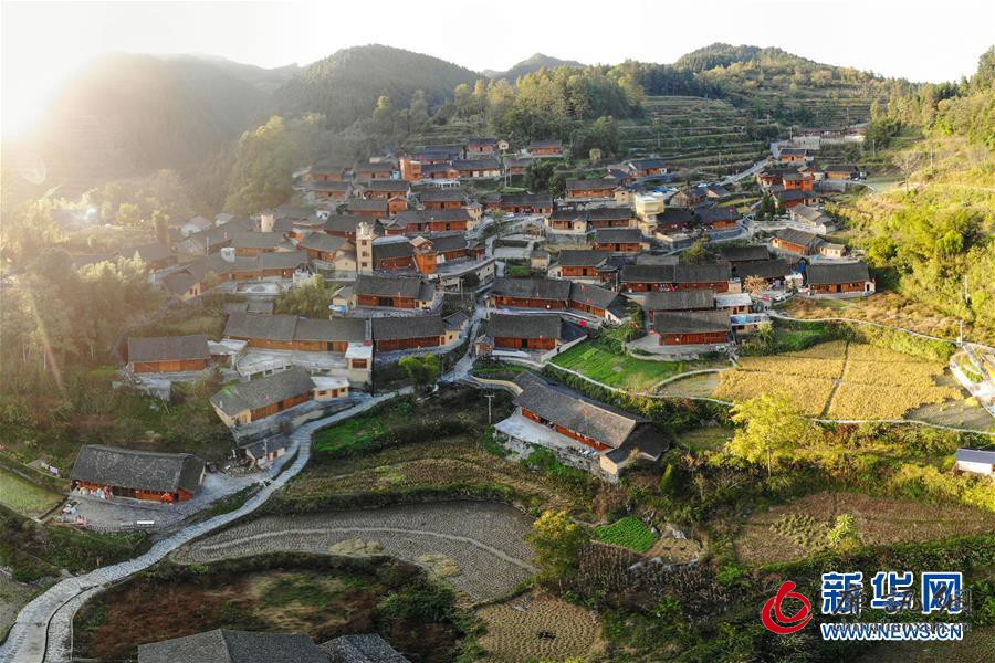 (新华全媒头条·图文互动)(4)习近平的扶贫故事