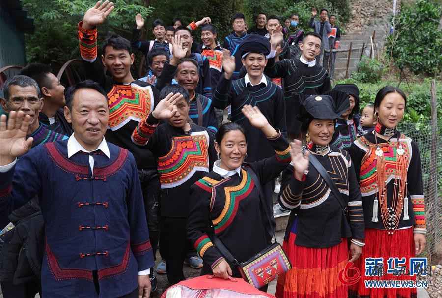 (新华全媒头条·图文互动)(25)习近平的扶贫故事